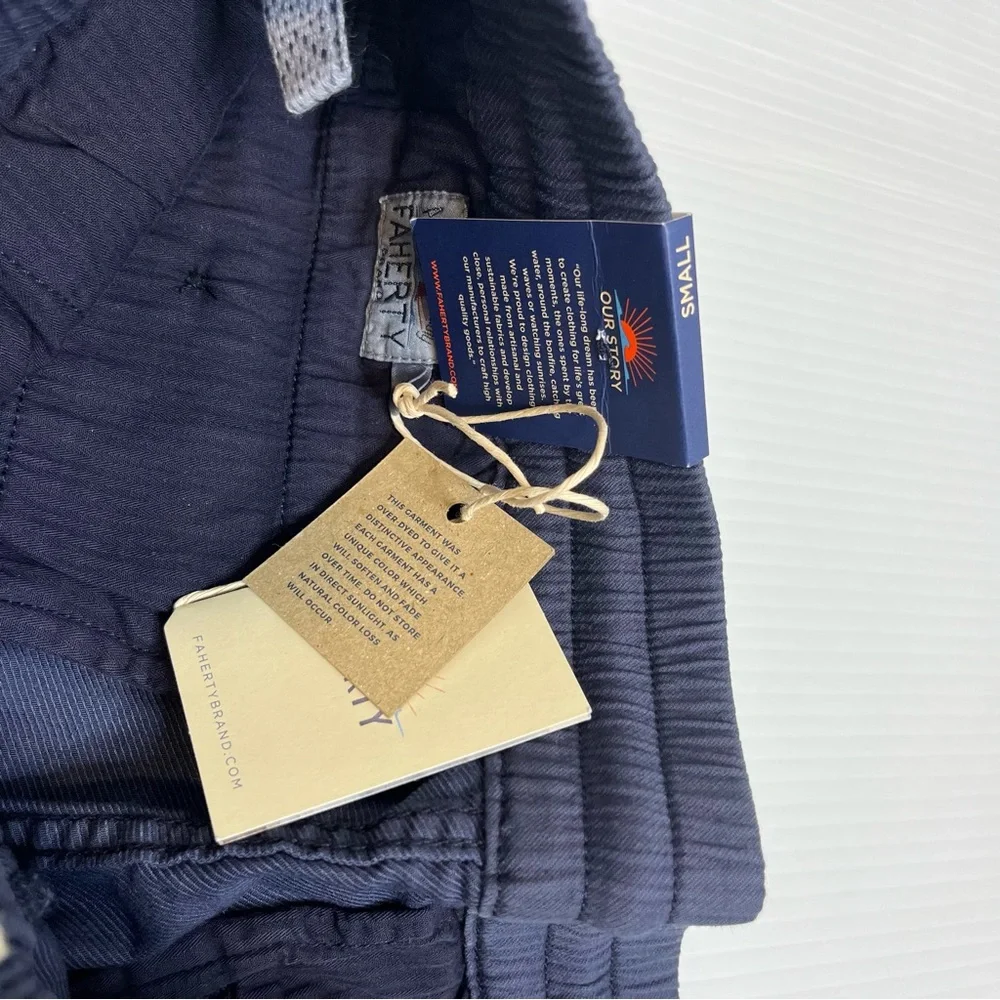 Faherty Essential Short 6” Seam in Navy Washed Blue